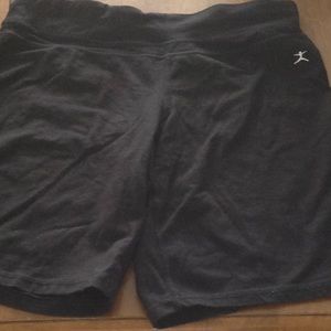 Danskin Burmuda shorts